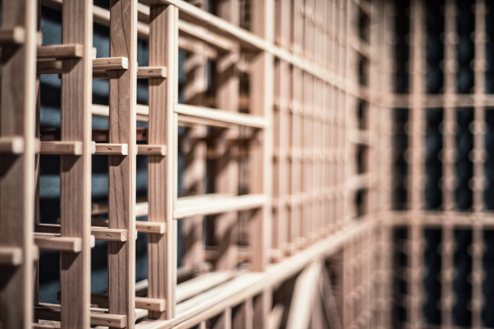 Cave à vin Outremont wine vault - tablettes details shelves